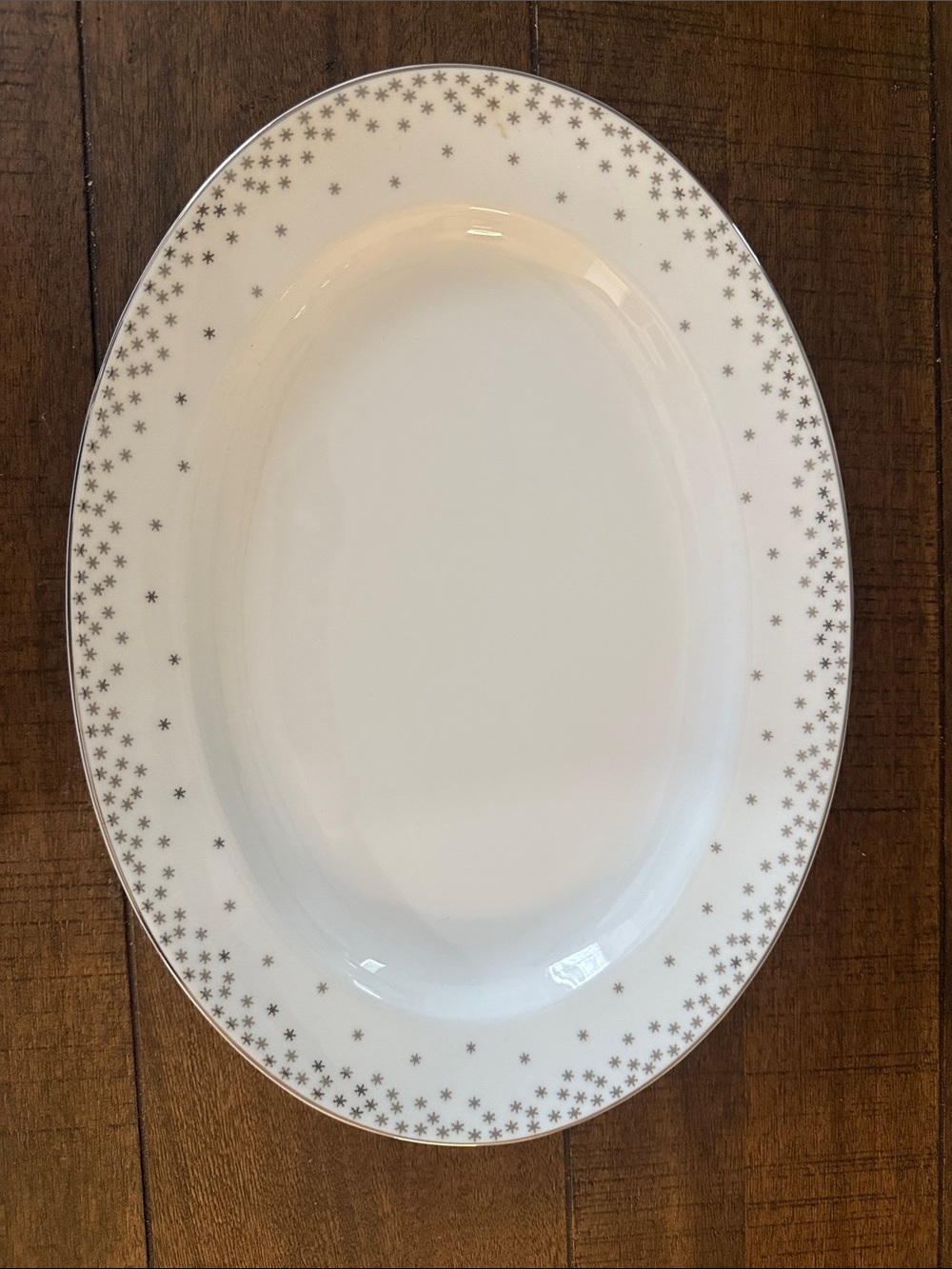 Threshold snowflake trim platter porcelain
